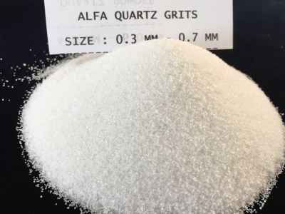 Quartz Sand (0.3-0.7 MM)